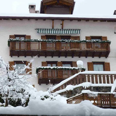 Chalet Civetta & Spa *